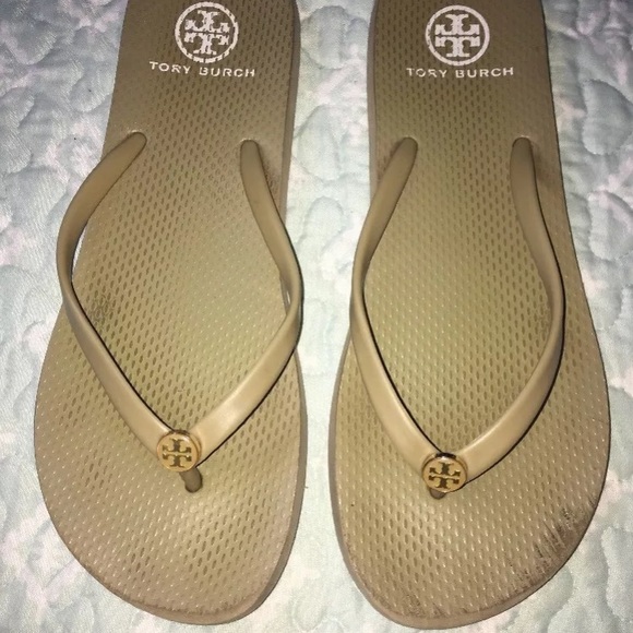 tory burch beach flip flops